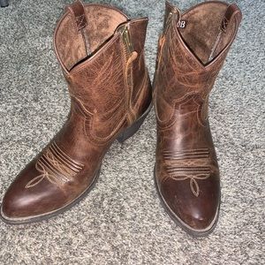 Ariat bootie